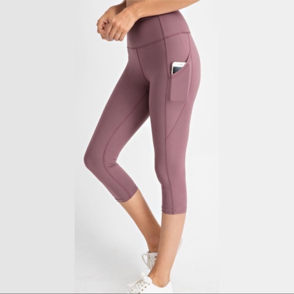 Capri Leggings With Pockets- Mauve -Various
